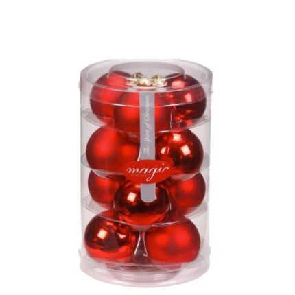 Christbaumkugeln in rot, matt und glänzend