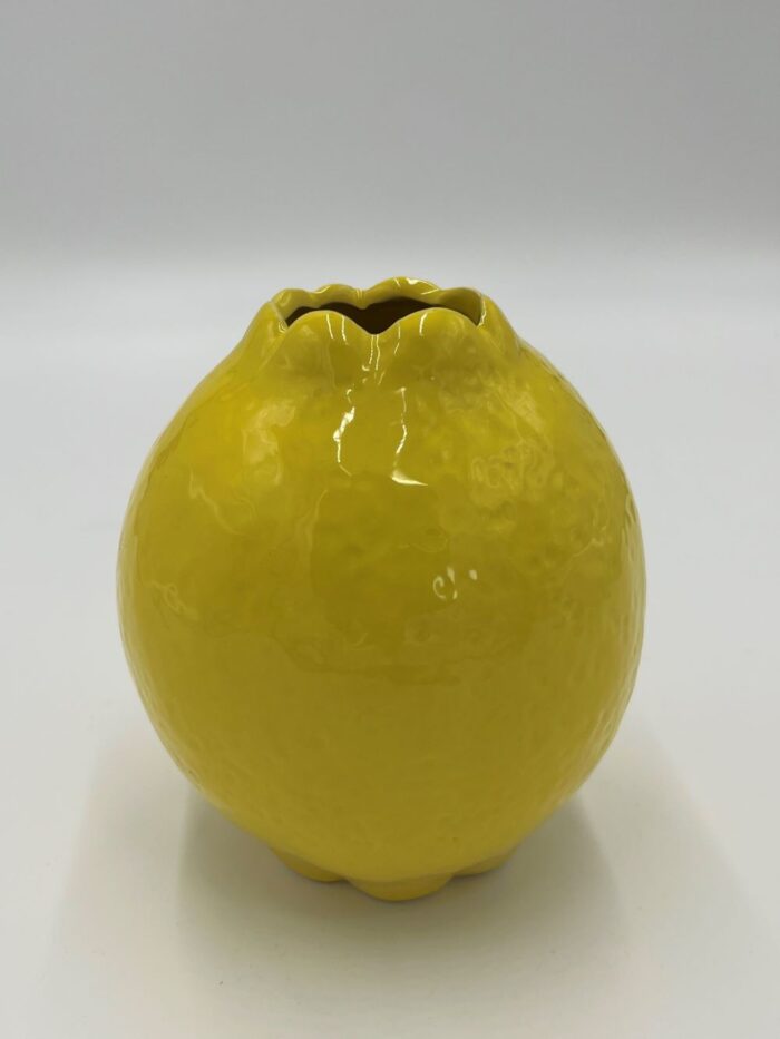 gelbe Vase in Zitronenform