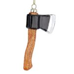 Weihnachtsbaumornament in Form einer Axt